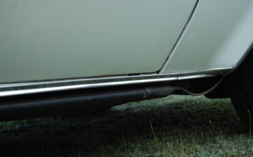 Oldsmobile-Cutlass-supreme-brougham-1976-White-Blue-11
