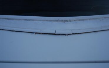 Oldsmobile-Cutlass-supreme-brougham-1976-White-Blue-6