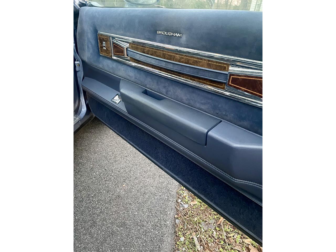 Oldsmobile-Cutlass-supreme-brougham-1984-Blue-Dark-blue-10