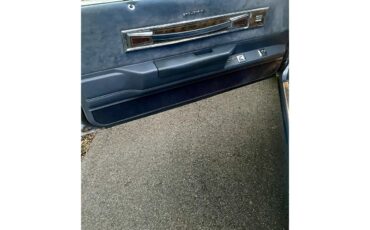Oldsmobile-Cutlass-supreme-brougham-1984-Blue-Dark-blue-19