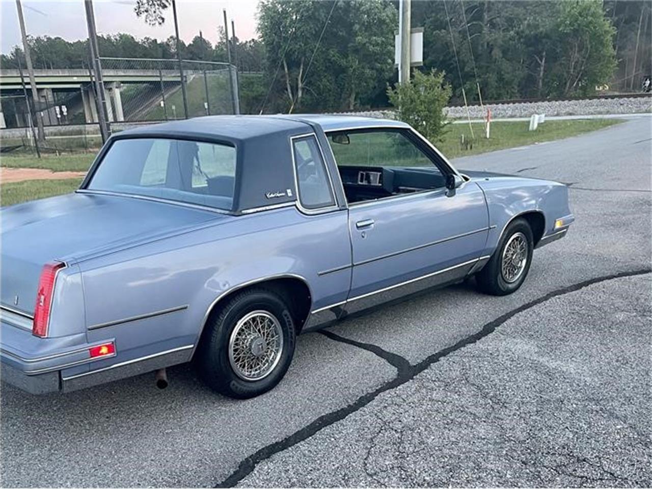 Oldsmobile-Cutlass-supreme-brougham-1984-Blue-Dark-blue-2