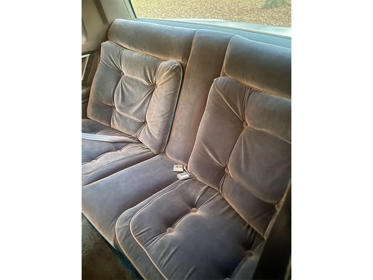 Oldsmobile-Cutlass-supreme-brougham-1984-Blue-Dark-blue-21