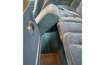 Oldsmobile-Cutlass-supreme-brougham-1984-Blue-Dark-blue-28