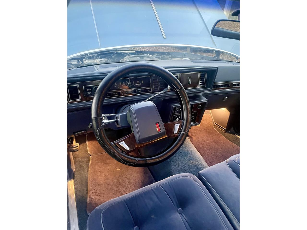 Oldsmobile-Cutlass-supreme-brougham-1984-Blue-Dark-blue-30