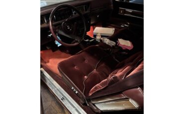 Oldsmobile-Cutlass-supreme-brougham-1988-Burgundy-Metallic-Dark-Claret-Cloth-14