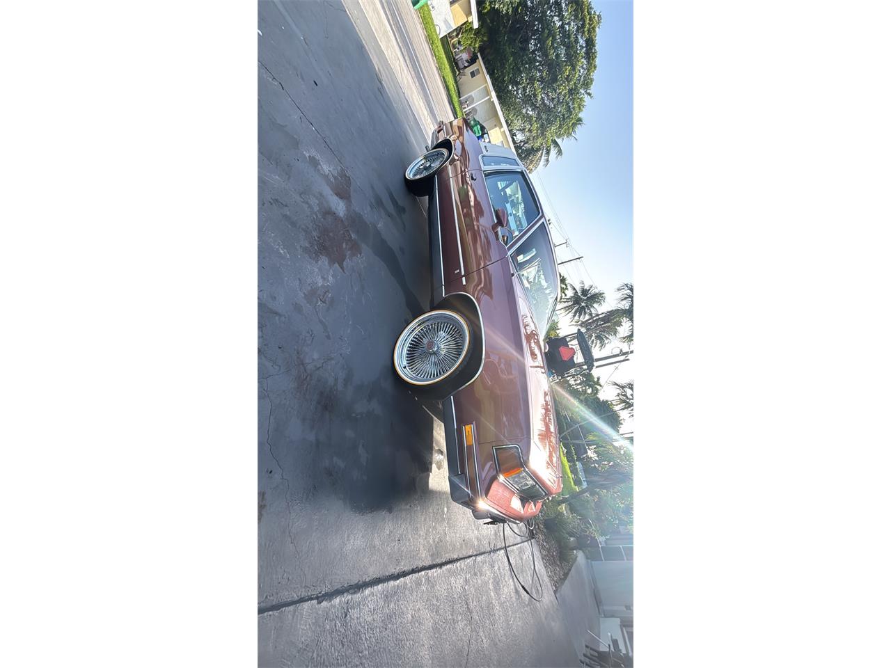 Oldsmobile-Cutlass-supreme-brougham-1988-Burgundy-Metallic-Dark-Claret-Cloth-24