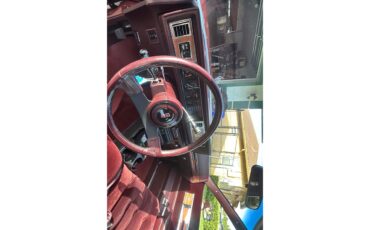 Oldsmobile-Cutlass-supreme-brougham-1988-Burgundy-Metallic-Dark-Claret-Cloth-26