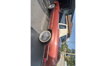 Oldsmobile-Cutlass-supreme-brougham-1988-Burgundy-Metallic-Dark-Claret-Cloth-28