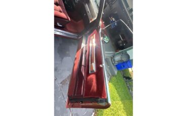 Oldsmobile-Cutlass-supreme-brougham-1988-Burgundy-Metallic-Dark-Claret-Cloth-31
