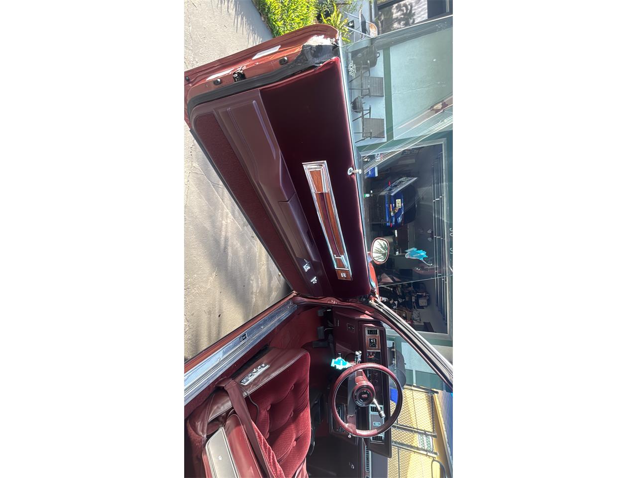 Oldsmobile-Cutlass-supreme-brougham-1988-Burgundy-Metallic-Dark-Claret-Cloth-33