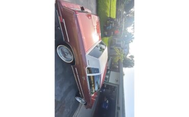 Oldsmobile-Cutlass-supreme-brougham-1988-Burgundy-Metallic-Dark-Claret-Cloth-36