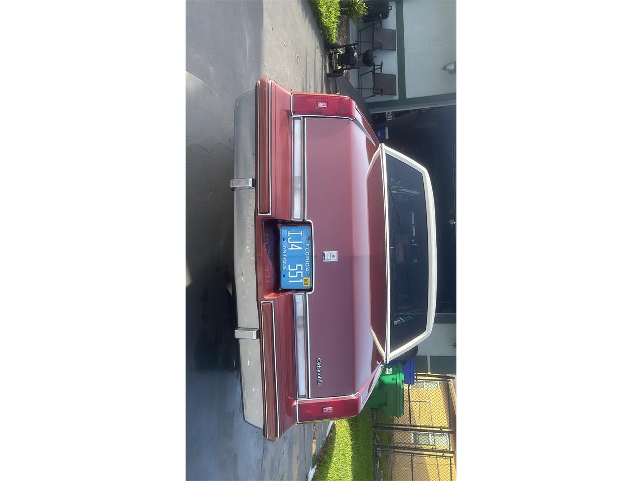 Oldsmobile-Cutlass-supreme-brougham-1988-Burgundy-Metallic-Dark-Claret-Cloth-40