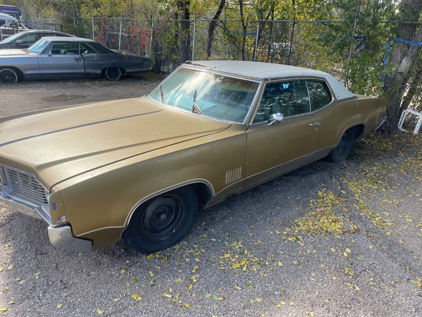 Oldsmobile-Delta-88-1969-Coupe-2