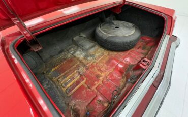 Oldsmobile-Delta-88-1975-Crimson-Red-White-32