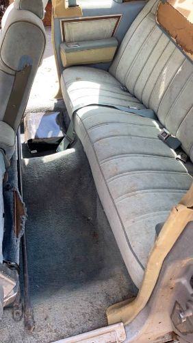 Oldsmobile-Delta-88-1977-Gray-5