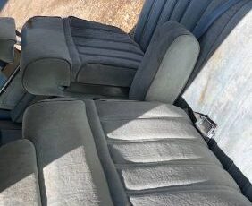 Oldsmobile-Delta-88-1977-Gray-6