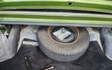 Oldsmobile-Delta-88-1979-Green-11