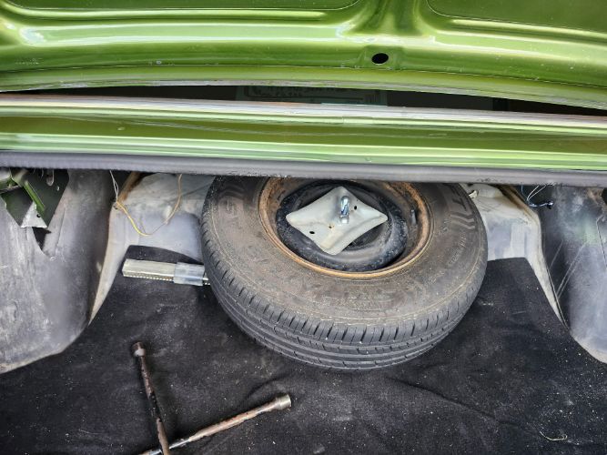 Oldsmobile-Delta-88-1979-Green-11