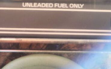 Oldsmobile-Delta-88-1979-Green-7
