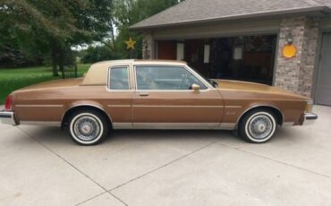 Oldsmobile-Delta-88-1980-5