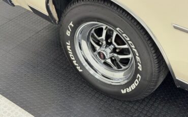 Oldsmobile-Delta-88-1984-Frost-Beige-Brown-16