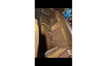 Oldsmobile-Delta-88-royale-1983-Sandstone-Redwood-Brown-12