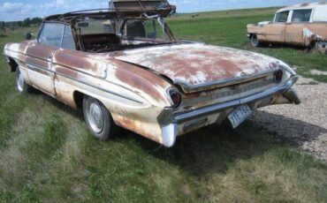 Oldsmobile-Dynamic-88-1961-12
