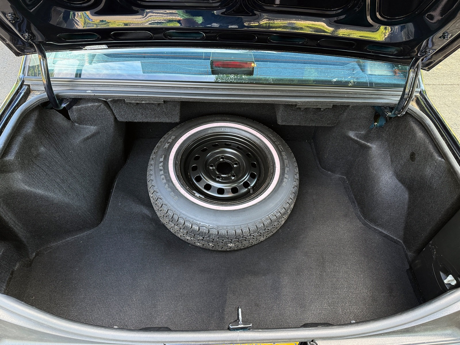Oldsmobile-Eighty-Eight-1990-Sedan-16