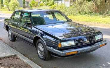 Oldsmobile-Eighty-Eight-1990-Sedan-2