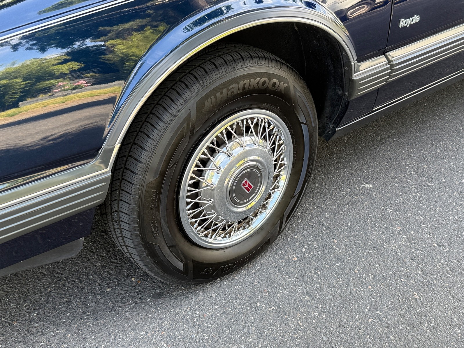 Oldsmobile-Eighty-Eight-1990-Sedan-7
