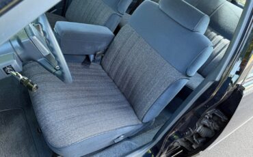 Oldsmobile-Eighty-Eight-1990-Sedan-9