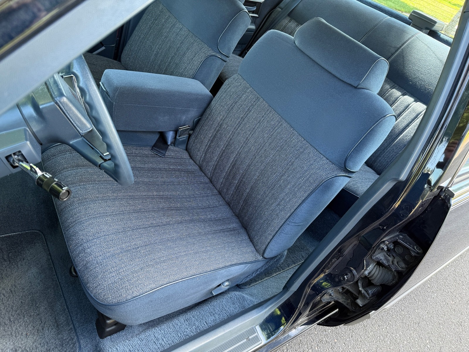 Oldsmobile-Eighty-Eight-1990-Sedan-9