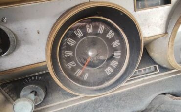 Oldsmobile-F85-1966-Burgundy-Black-13