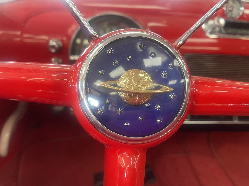 Oldsmobile-FUTURAMIC-98-1949-18