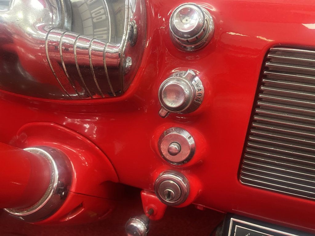 Oldsmobile-FUTURAMIC-98-1949-19