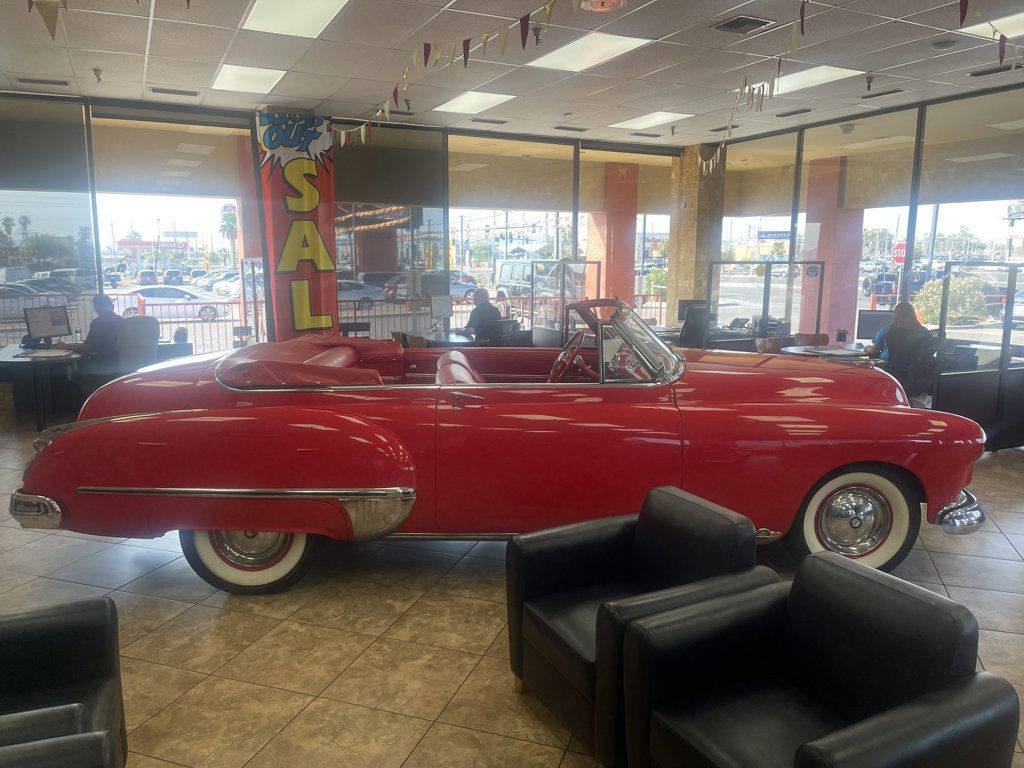 Oldsmobile-FUTURAMIC-98-1949-2
