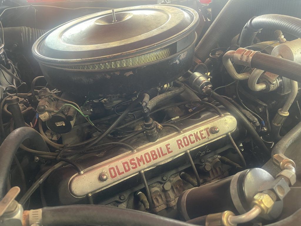 Oldsmobile-FUTURAMIC-98-1949-31