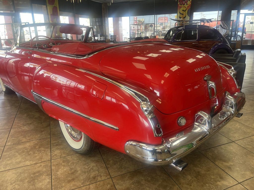 Oldsmobile-FUTURAMIC-98-1949-5