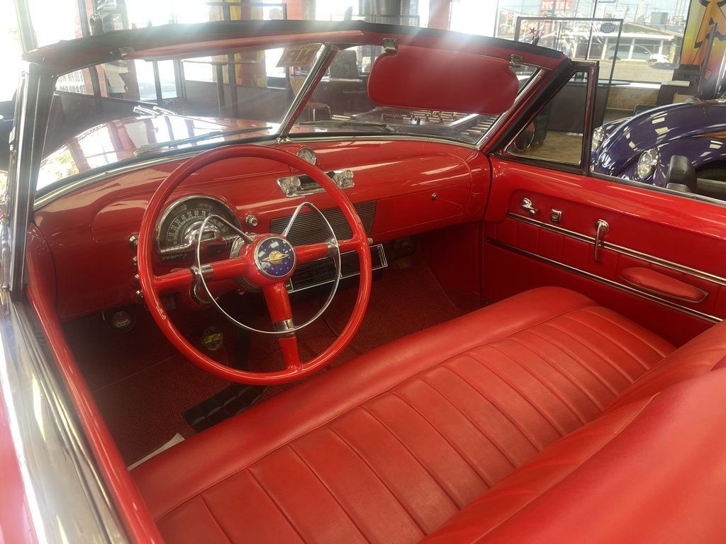 Oldsmobile-FUTURAMIC-98-1949-6