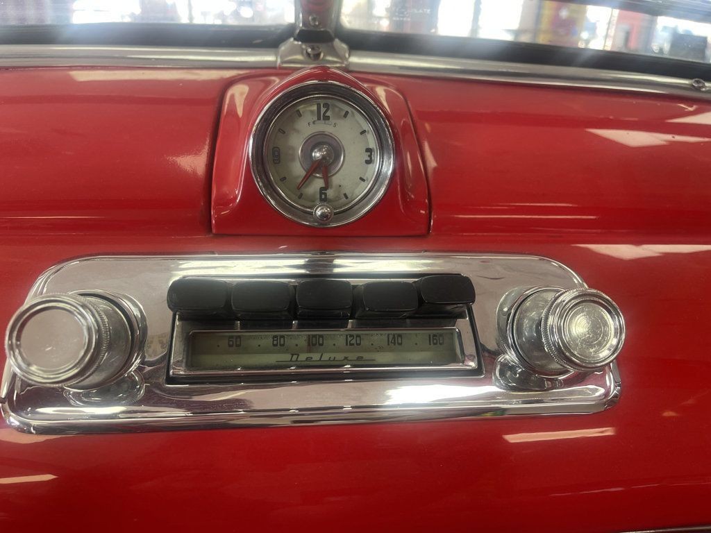 Oldsmobile-FUTURAMIC-98-1949-9