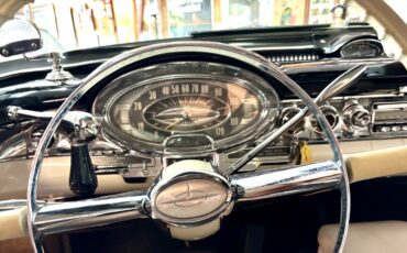 Oldsmobile-Golden-Rocket-1957-12