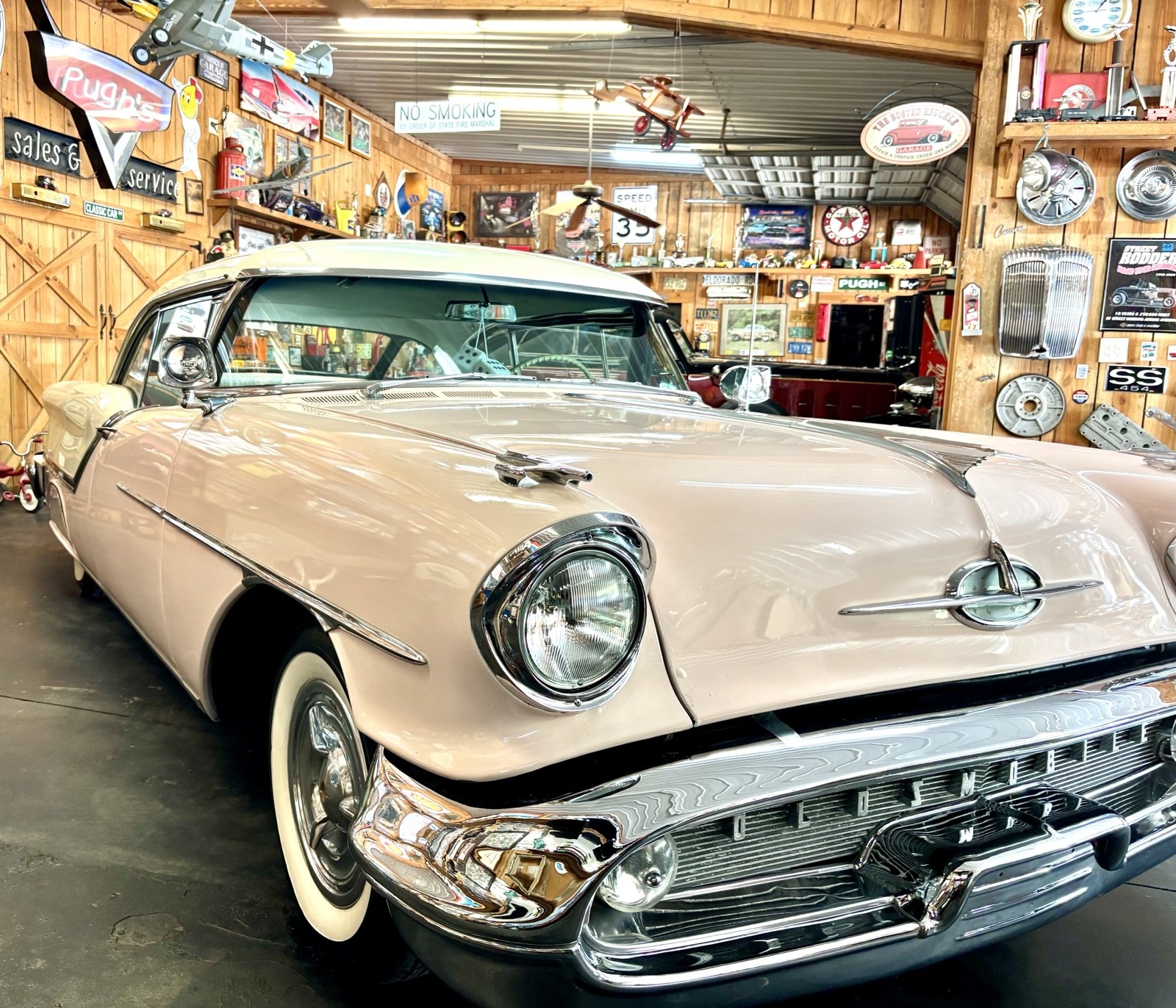 Oldsmobile-Golden-Rocket-1957-3