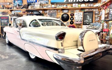 Oldsmobile-Golden-Rocket-1957-8