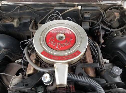 Oldsmobile-Holiday-1963-Brown-10