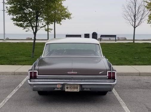Oldsmobile-Holiday-1963-Brown-8