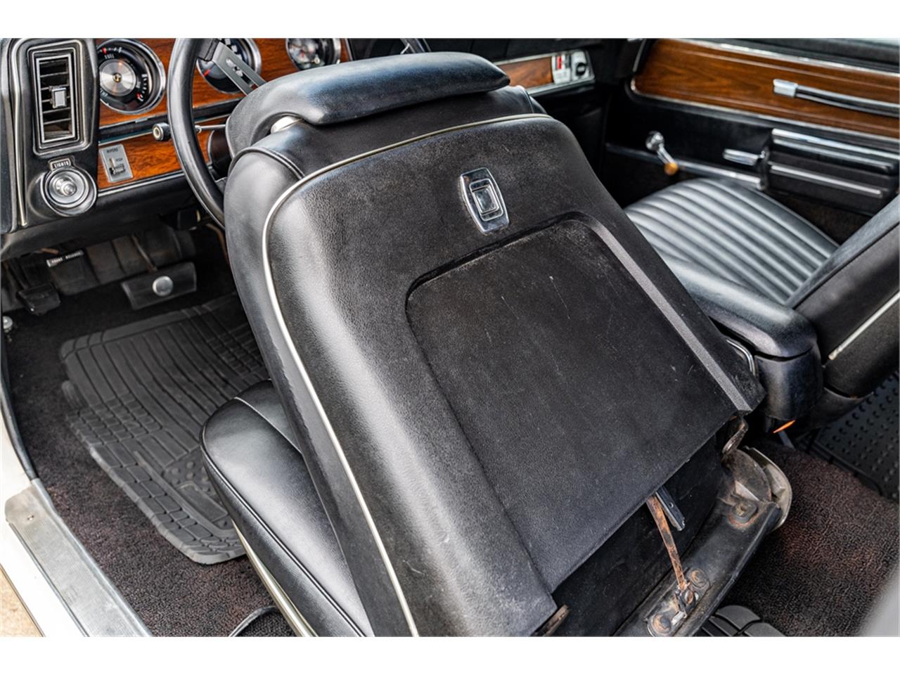 Oldsmobile-Hurst-1972-Cameo-White-Black-1