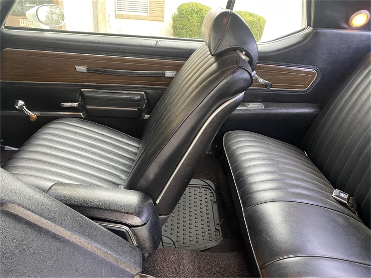 Oldsmobile-Hurst-1972-Cameo-White-Black-25