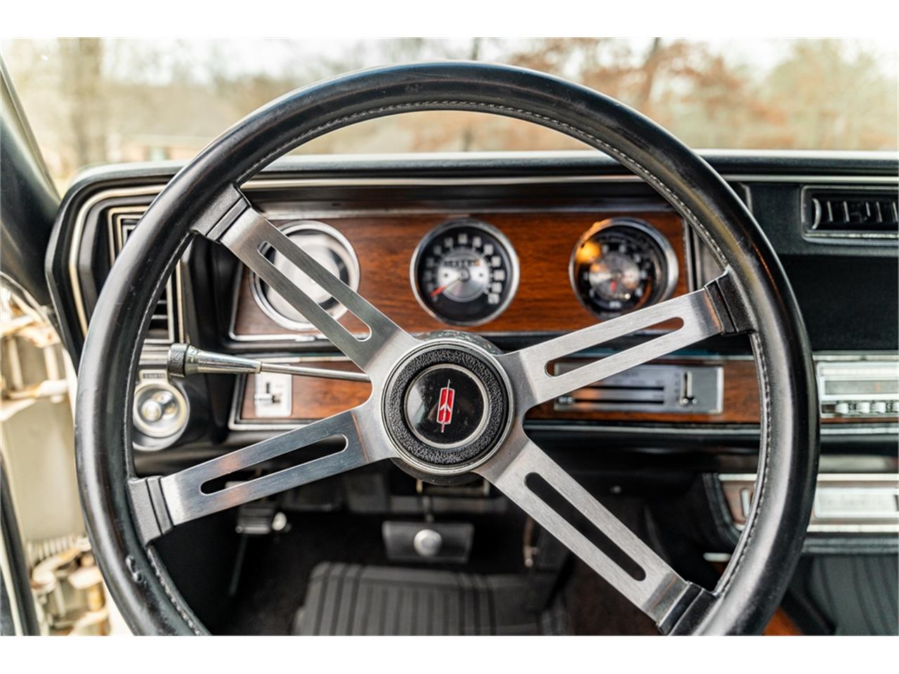 Oldsmobile-Hurst-1972-Cameo-White-Black-26