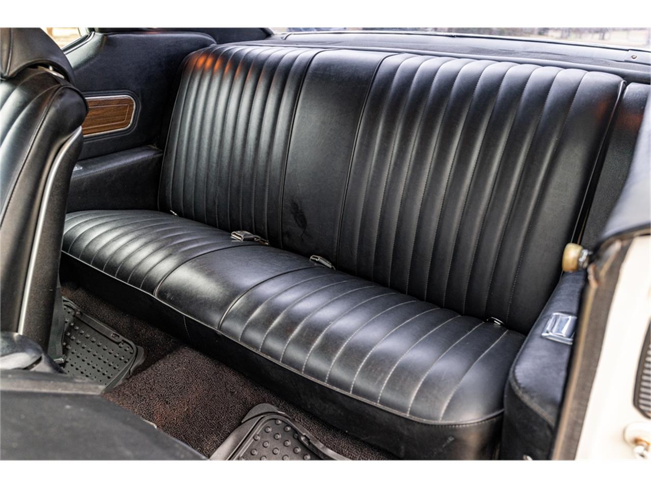 Oldsmobile-Hurst-1972-Cameo-White-Black-28