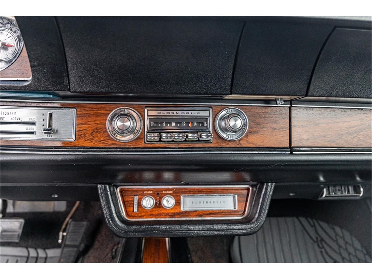 Oldsmobile-Hurst-1972-Cameo-White-Black-37